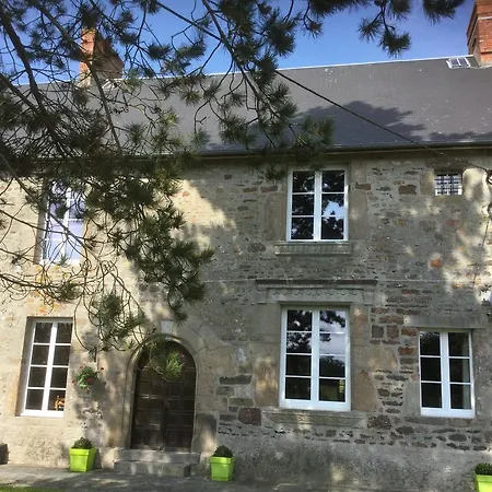 De La Petellerie Moyon